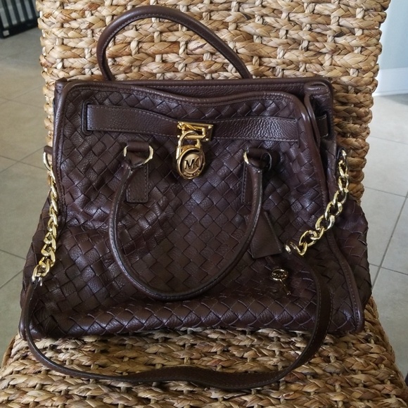 Michael Kors Hamilton Woven Mocha Purse - Picture 3 of 8